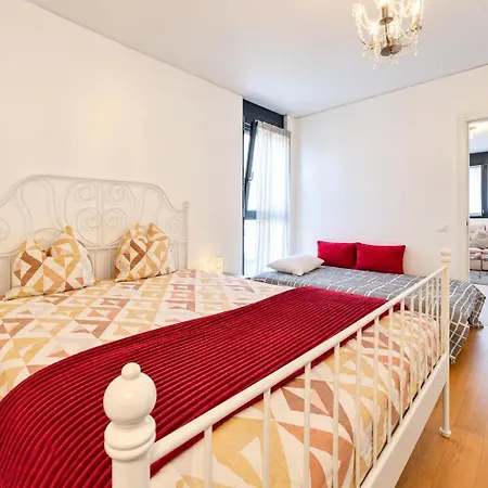 - Terrace & Garage Private Apartment Lugano